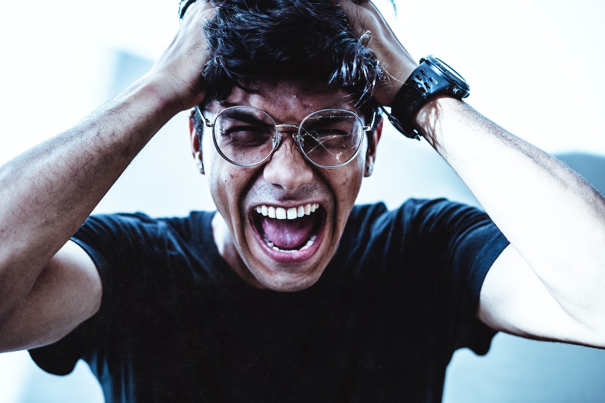 Understanding Financial Stress: 15 Essential Strategies to Manage Its Impact on Your Well-being